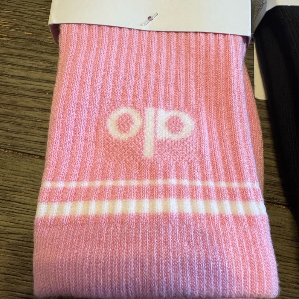 ALO Yoga Pink and Black Unisex Half-Crew Socks - Picture 4 of 5